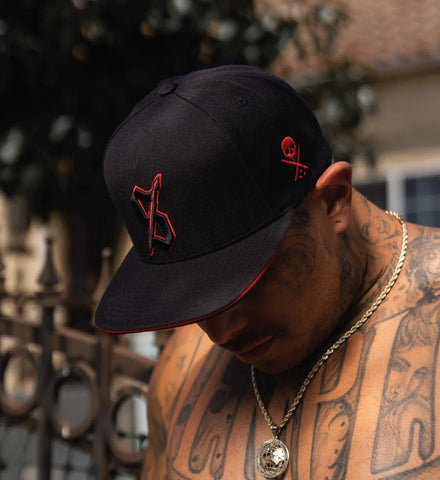 STRIKE SNAPBACK BLACK / RED