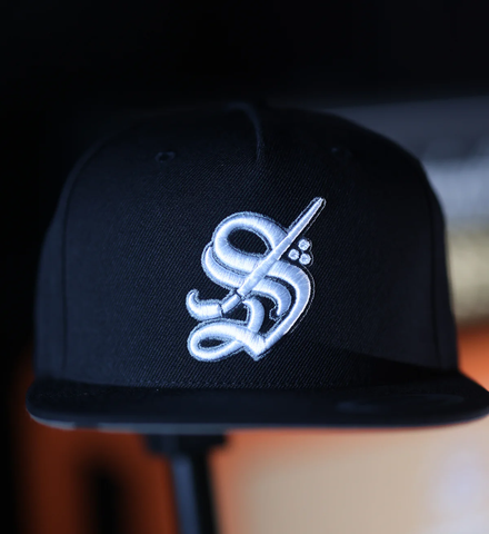 HEAVY HITTER SNAPBACK - BLACK